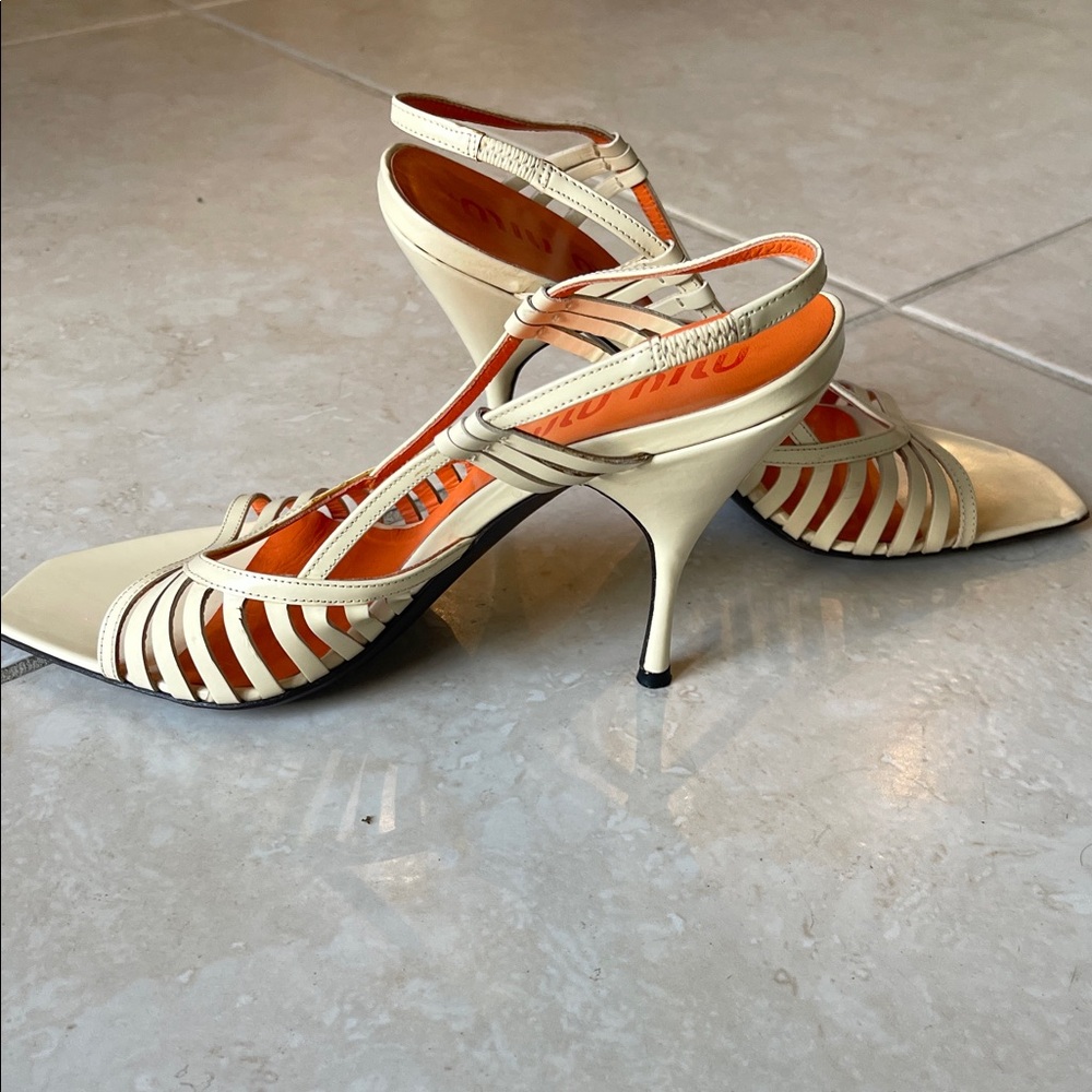 Authentic Miu Miu Cream Strappy Sandals - Picture 6 of 11